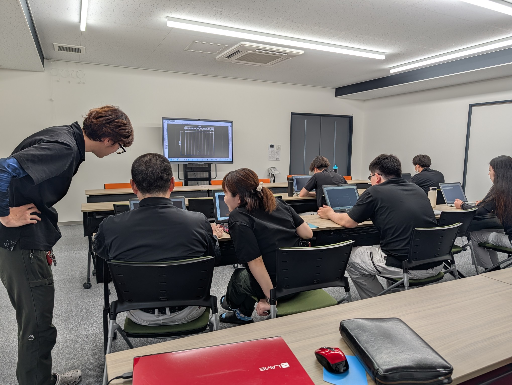 社内勉強会を開催しました | 株式会社タナカ